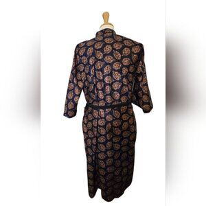 Vintage Hunter Club One Size Paisley Blue Red Retro House Coat Light Weight